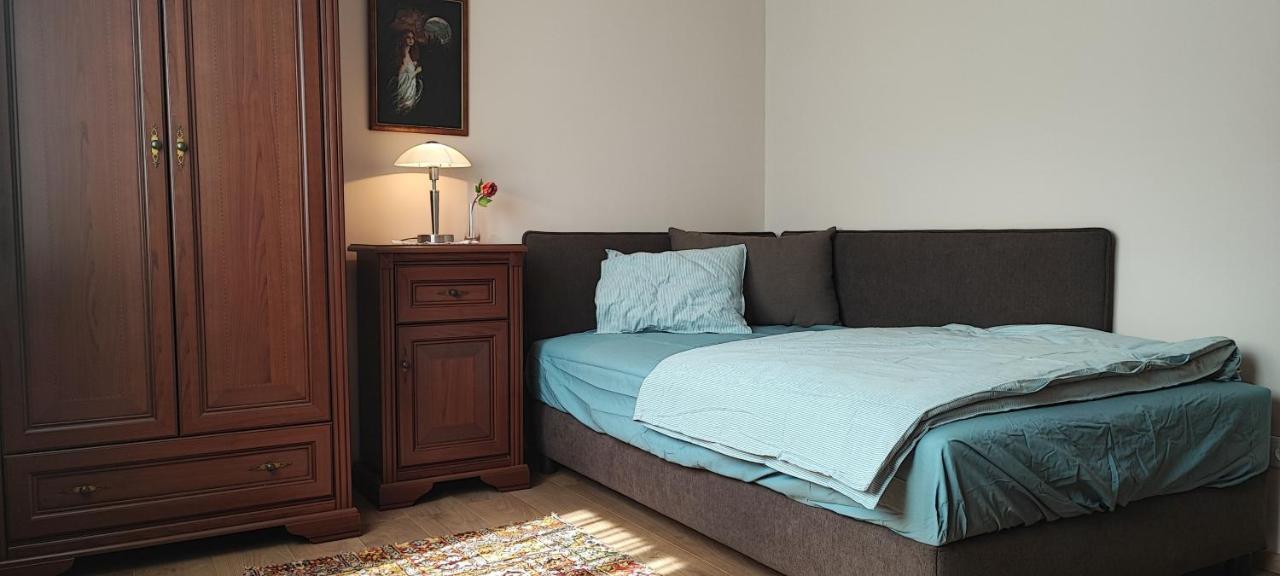 White Column House Apartment Diosd ภายนอก รูปภาพ