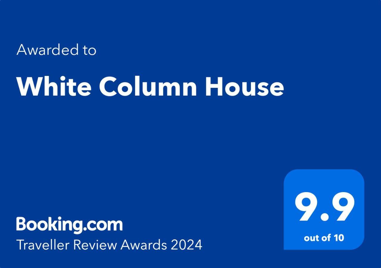 White Column House Apartment Diosd ภายนอก รูปภาพ